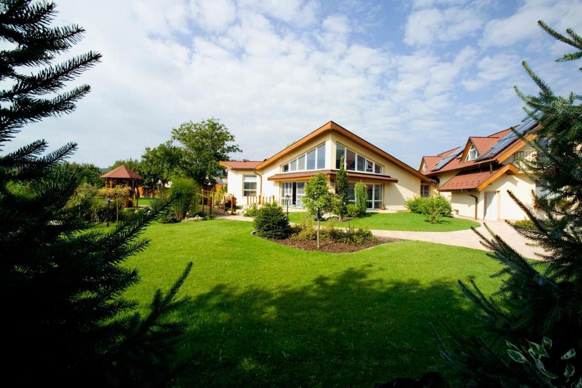 Vila Valca Valča Exterior foto
