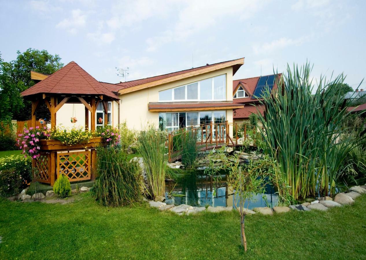 Vila Valca Valča Exterior foto